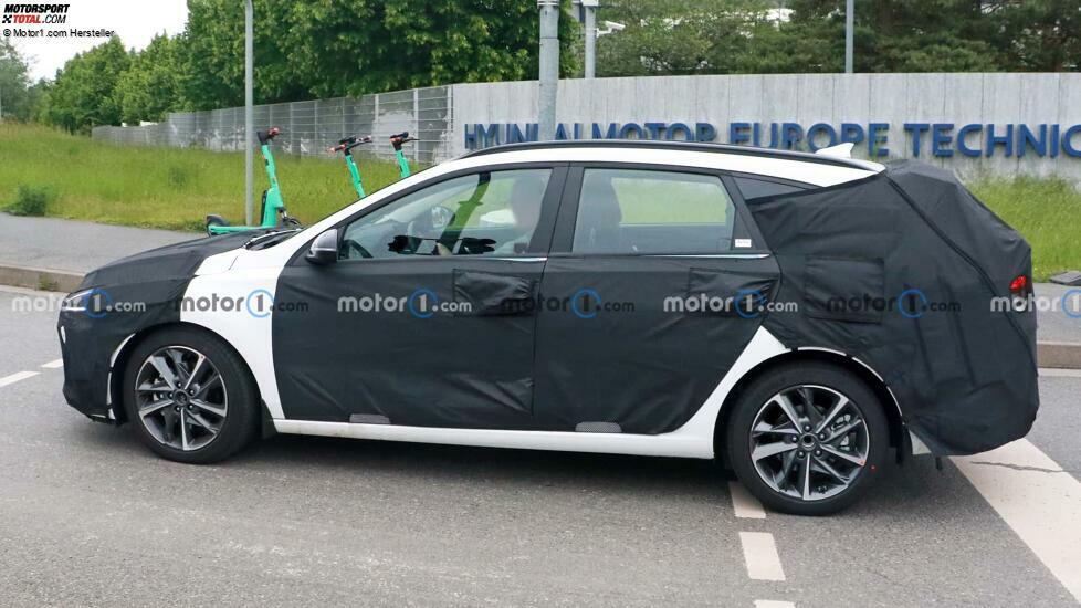 Hyundai i30 Kombi (2024) als Erlkönig