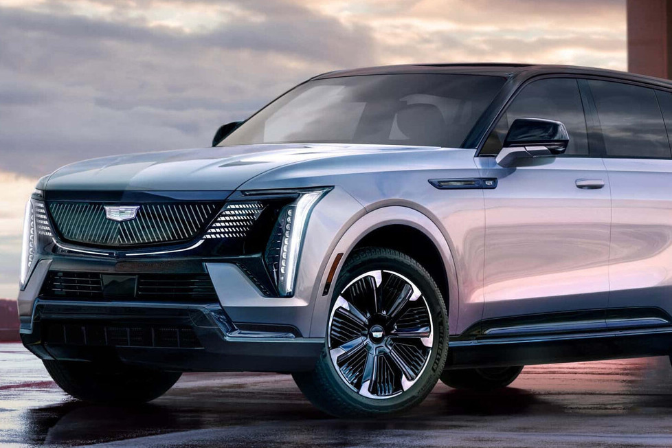 Der Cadillac Escalade IQ ist der elektrische Nachfolger des legendären Luxus-SUV mit Verbrenner mit einer Reichweite von bis zu 725 km und 800-Volt-System