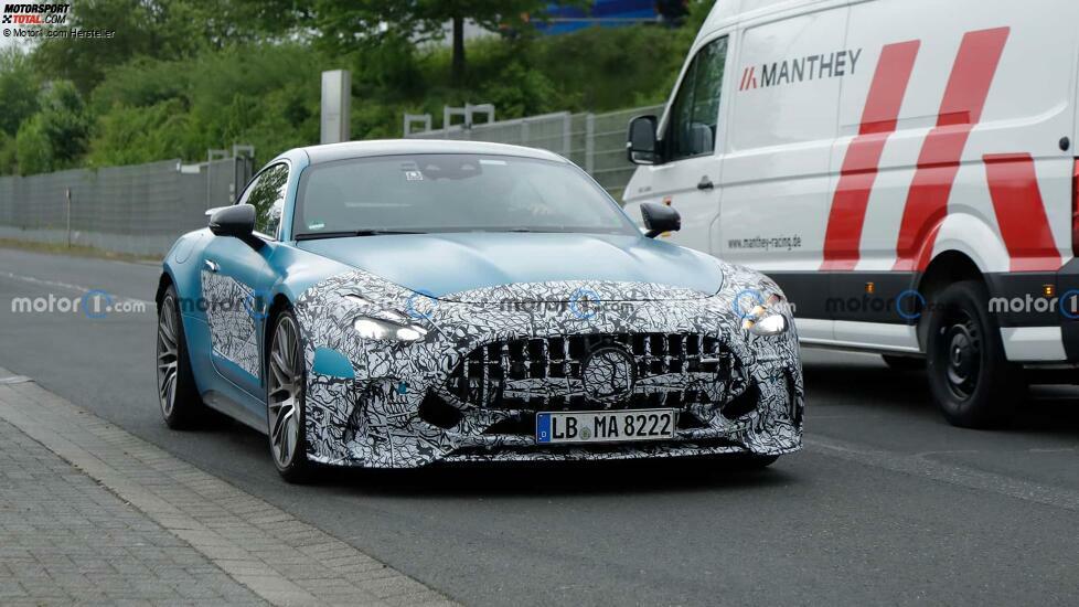 Mercedes-AMG GT Coupe (2024) kaum noch getarnt