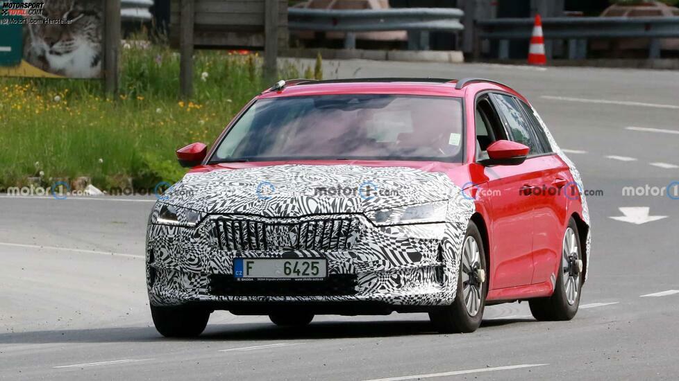 Skoda Octavia Facelift (2024) Erlkönigfotos mit Innenraum