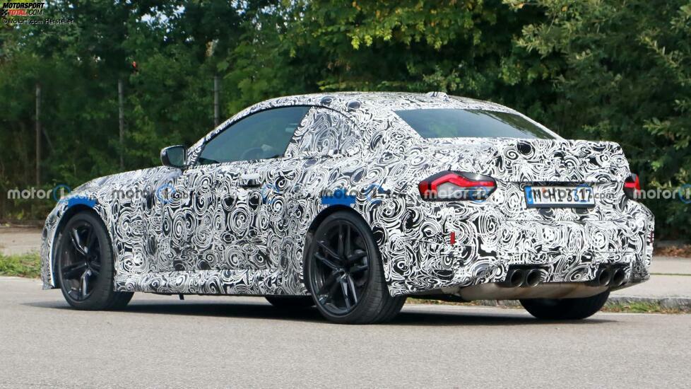 BMW M2 CS (2024) auf neuen Erlkönigbildern
