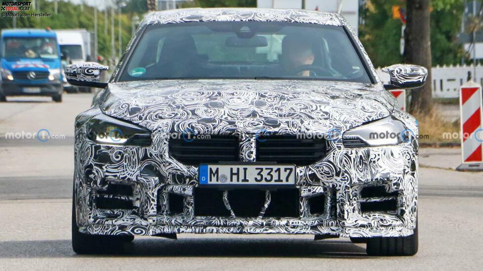 BMW M2 CS (2024) auf neuen Erlkönigbildern