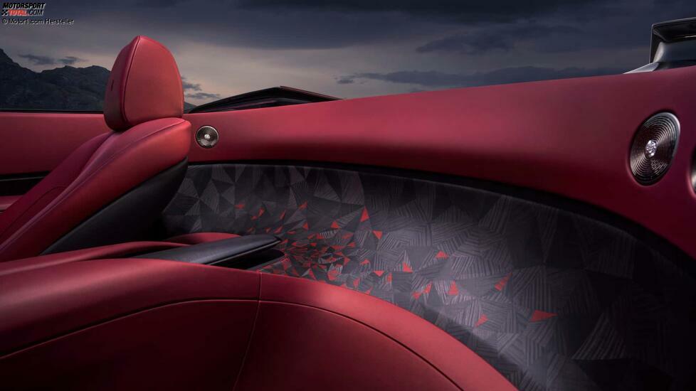 Rolls-Royce La Rose Noir Droptail