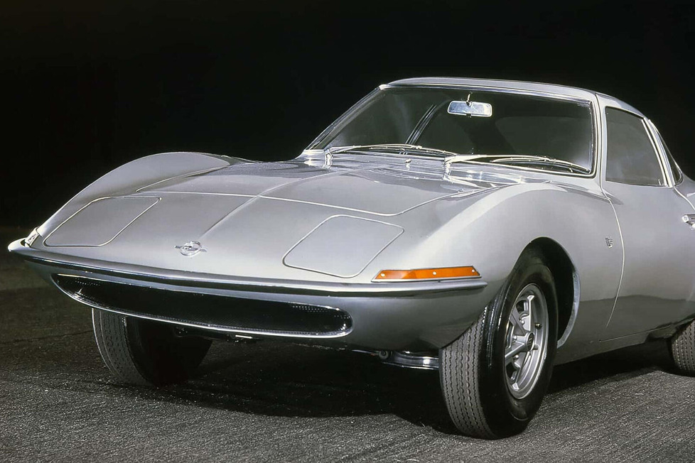1965 sorgte Opel auf der IAA für Aufsehen, als man mit dem Exeperimental die erste Studie einer deutschen Marke zeigte