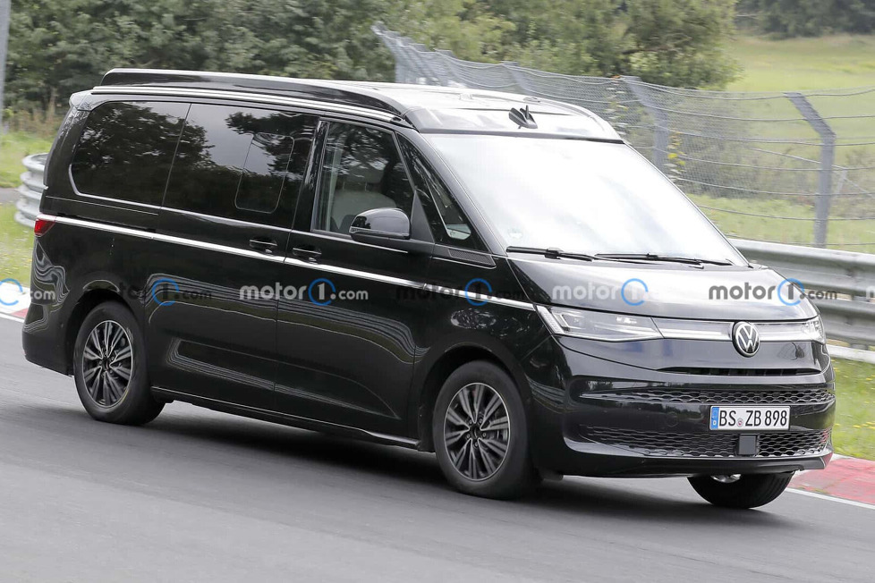 Der neue VW T7 California wird an einem für Wohnmobile eher ungewöhnlichen Ort erprobt: der Nordschleife des Nürburgrings