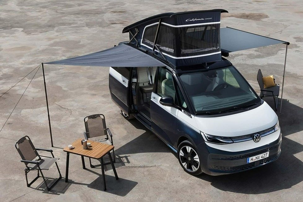 Die seriennahe Studie mit PHEV-Antrieb ist größer und mit deutlich mehr Technik vollgepackt als das Vorgängermodell ...