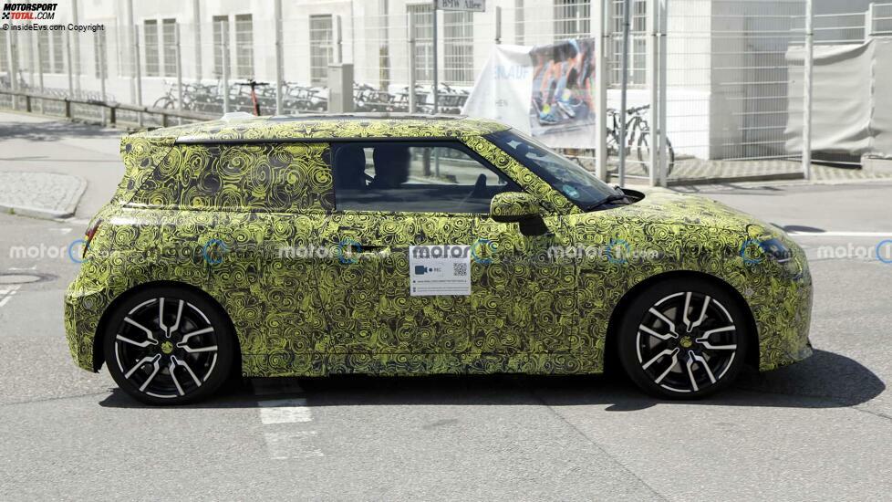 Mini Electric John Cooper Works als Erlkönig (7/2023)