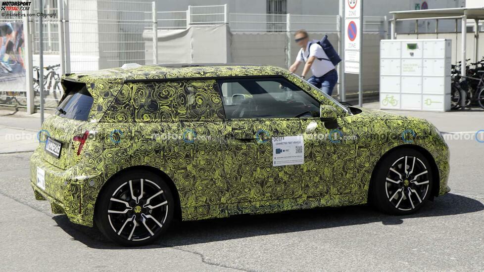 Mini Electric John Cooper Works als Erlkönig (7/2023)