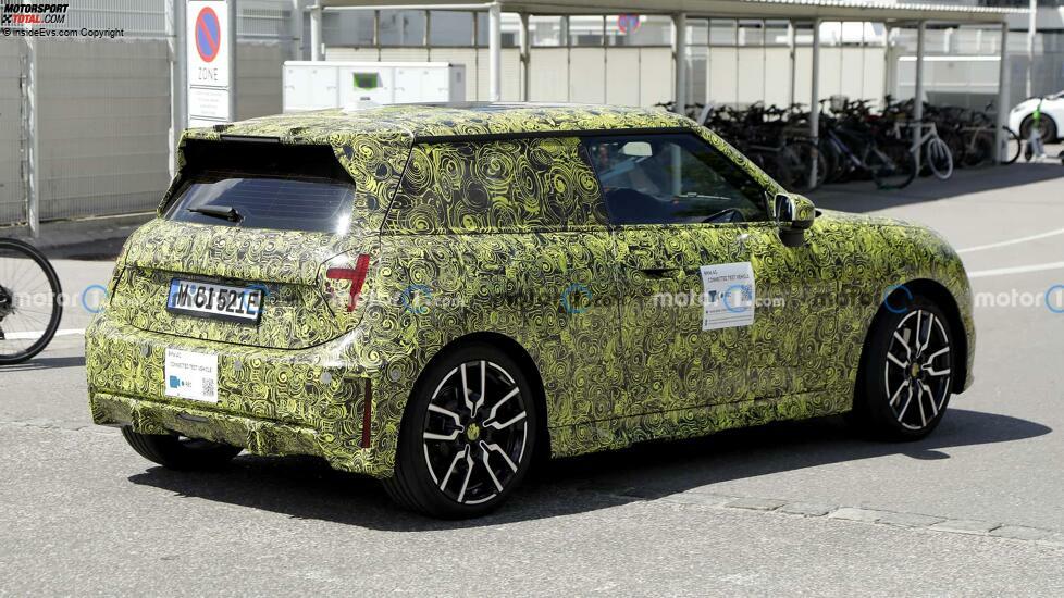 Mini Electric John Cooper Works als Erlkönig (7/2023)
