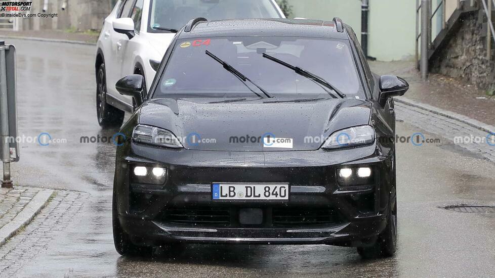 Porsche Macan EV als Erlkönig (8/2023)