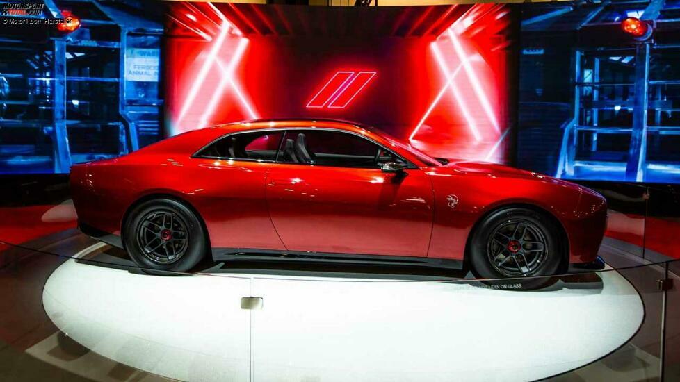 Dodge Charger Daytona SRT Stryker Rot Concept