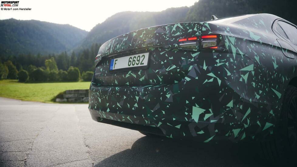 Skoda Superb Limousine Teaser (2024)