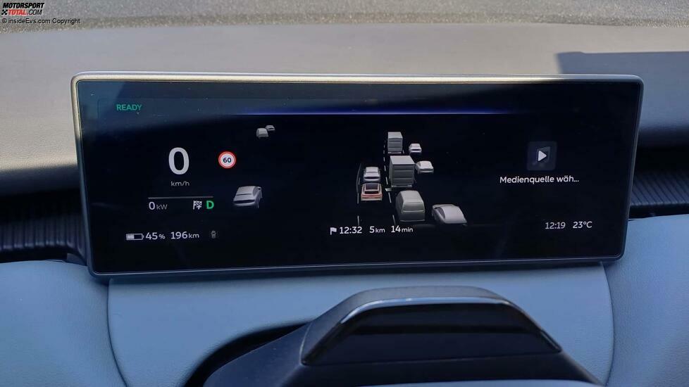 Nio ET5 Touring: Die zahlreichen Sensoren registrieren recht genau, was um einen vorgeht- und das wird auch angezeigt