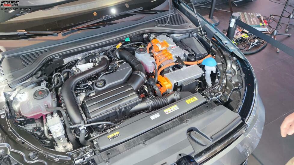 Volkswagen Passat Variant eHybrid (2024) auf der IAA Mobility