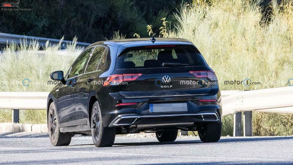 VW Golf 8 Facelift (2024) auf neuen Erlkönigbildern