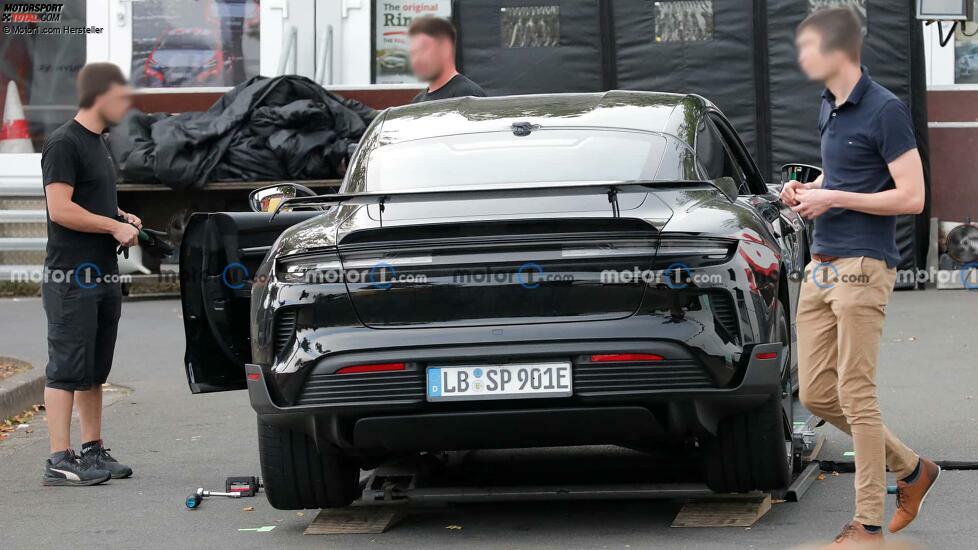 Spionagefoto des Porsche Taycan GT