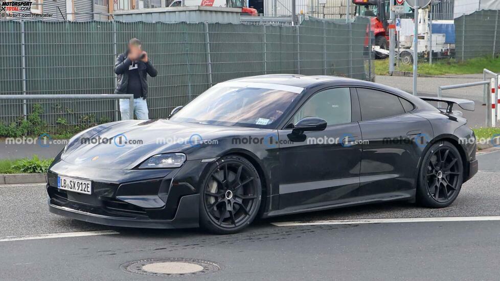 Spionagefoto des Porsche Taycan GT