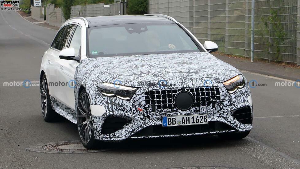 Spionagefoto des Mercedes-AMG E53 Estate 2024