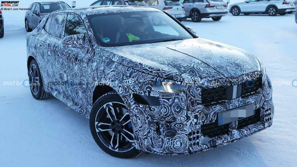 BMW X2 (2024) als Erlkönig (mit Aufnahmen des Innenraums)