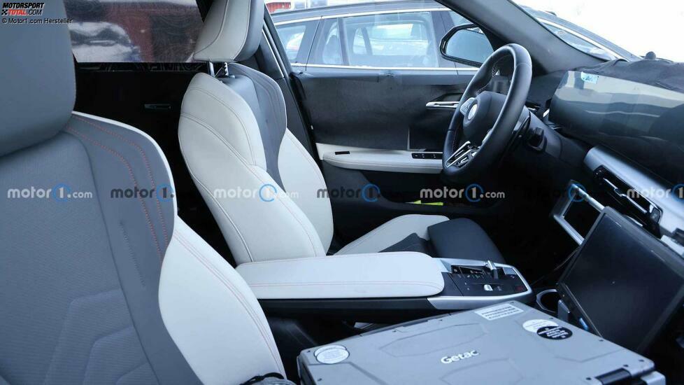 BMW X2 (2024) als Erlkönig (mit Aufnahmen des Innenraums)