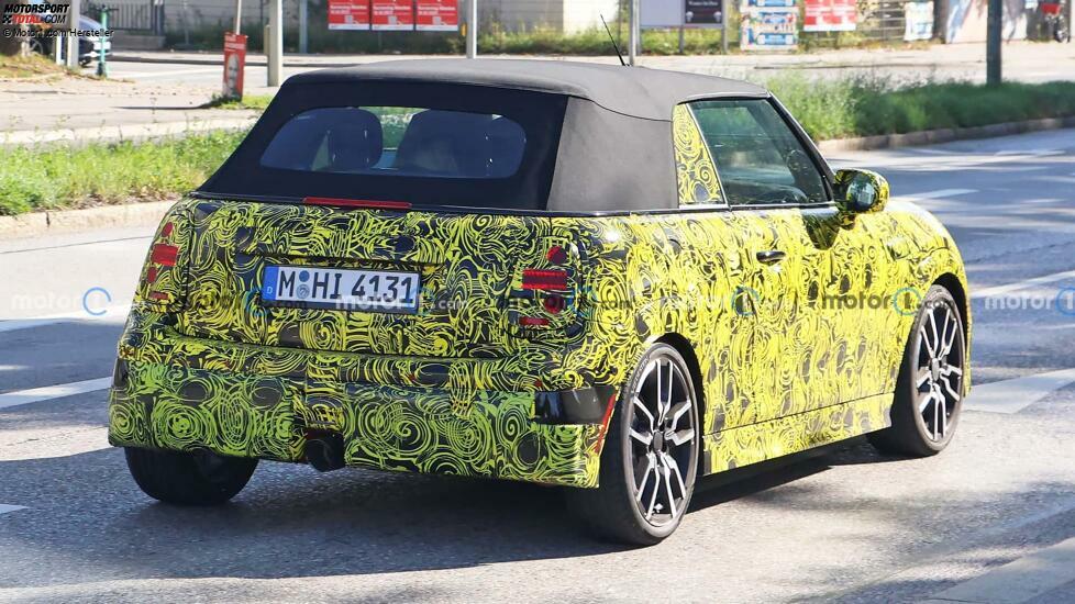 Spionagefoto für Mini Cooper Convertible 2025 mit Rückfahrkamera