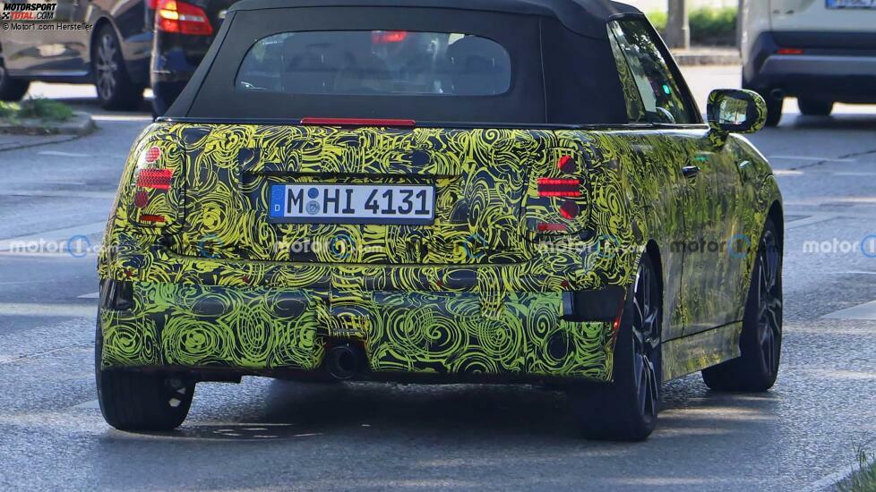 Spionagefoto für Mini Cooper Convertible 2025 mit Rückfahrkamera