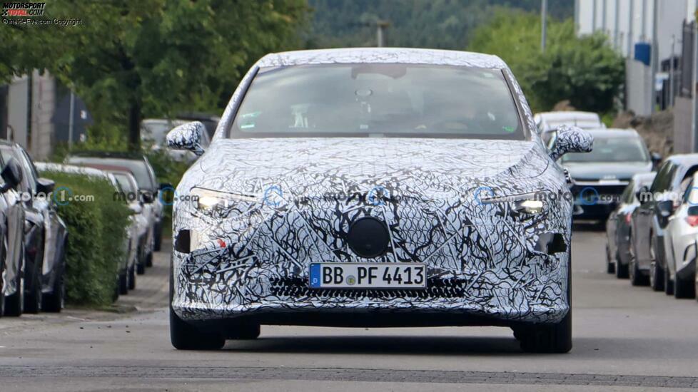 Mercedes CLA auf MMA-Basis als Erlkönig