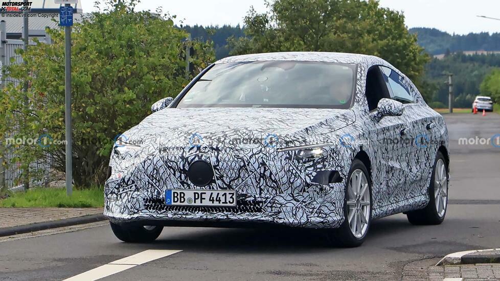 Mercedes CLA auf MMA-Basis als Erlkönig