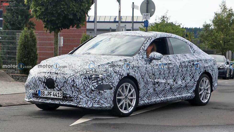 Mercedes CLA auf MMA-Basis als Erlkönig