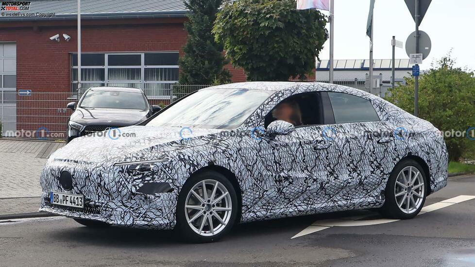 Mercedes CLA auf MMA-Basis als Erlkönig