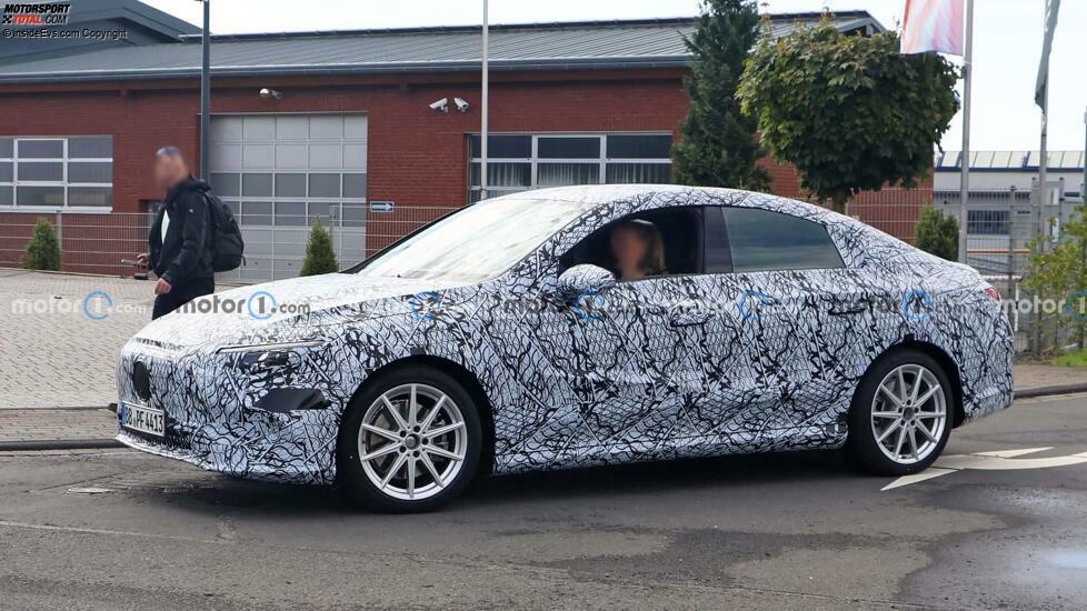 Mercedes CLA auf MMA-Basis als Erlkönig