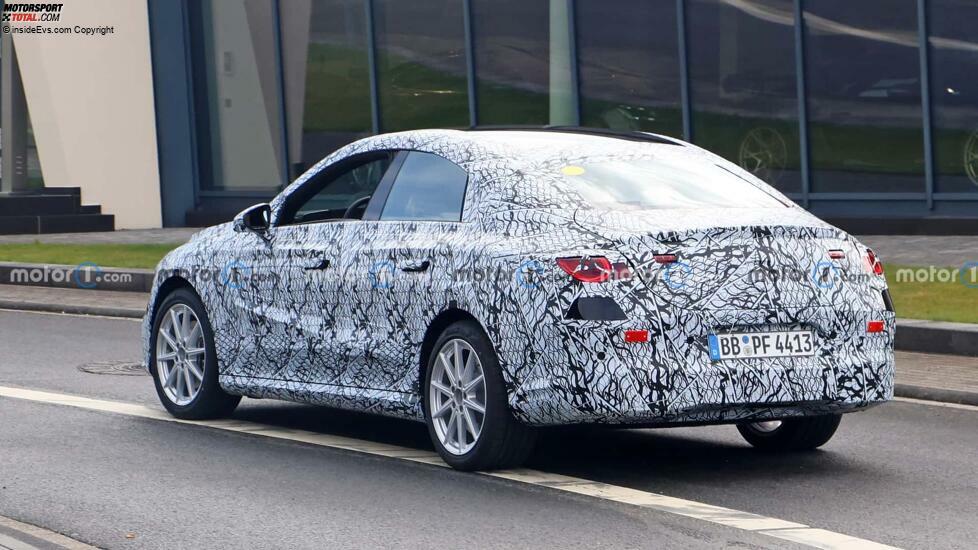 Mercedes CLA auf MMA-Basis als Erlkönig