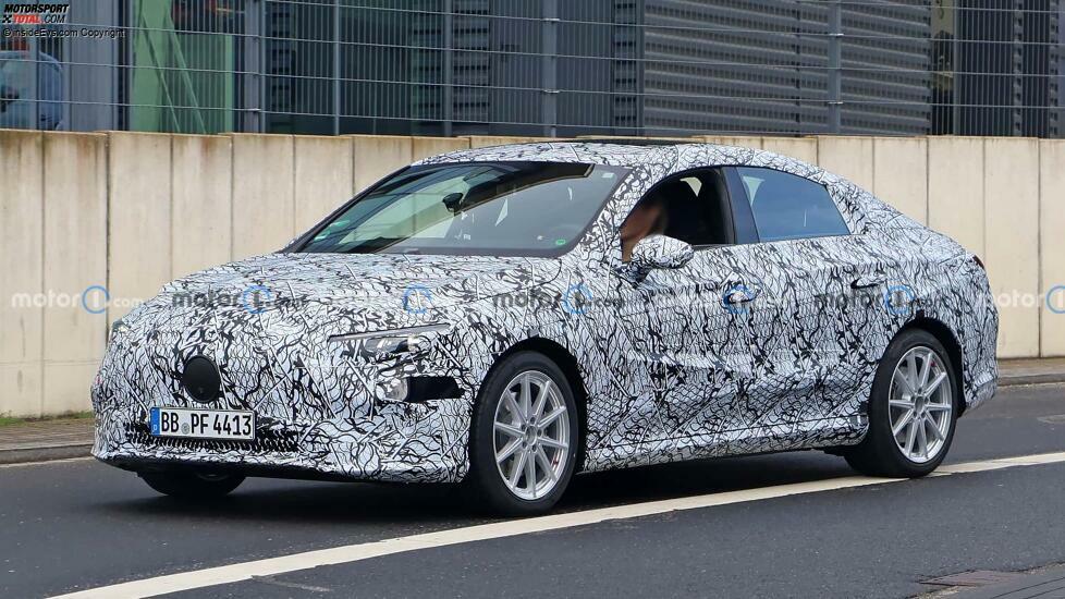 Mercedes CLA auf MMA-Basis als Erlkönig