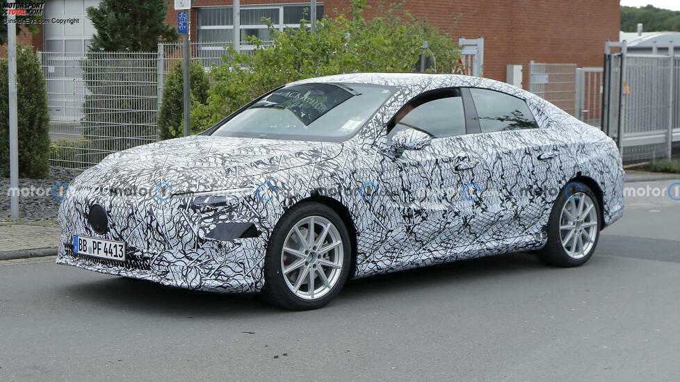 Mercedes CLA auf MMA-Basis als Erlkönig