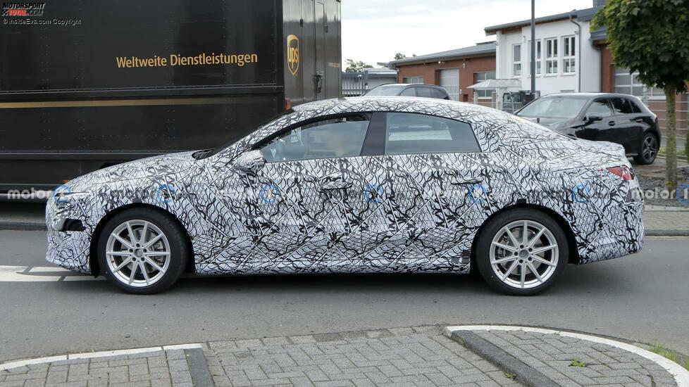 Mercedes CLA auf MMA-Basis als Erlkönig