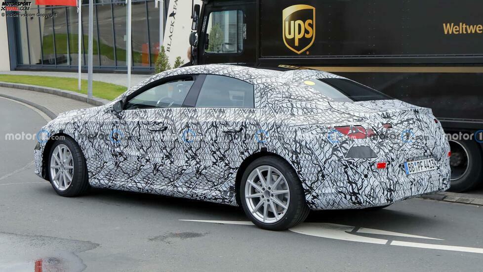 Mercedes CLA auf MMA-Basis als Erlkönig