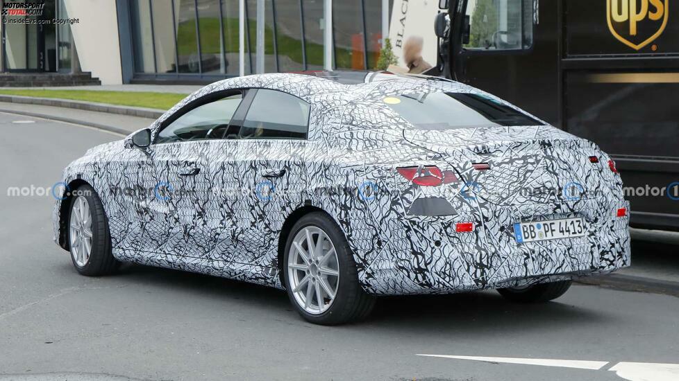 Mercedes CLA auf MMA-Basis als Erlkönig