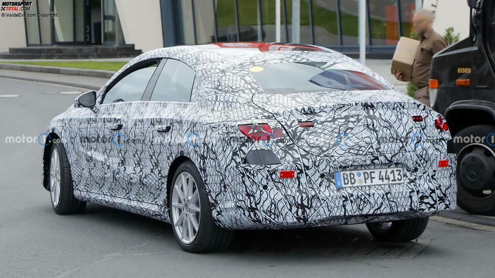Mercedes CLA auf MMA-Basis als Erlkönig