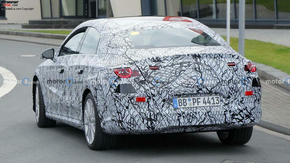 Mercedes CLA auf MMA-Basis als Erlkönig