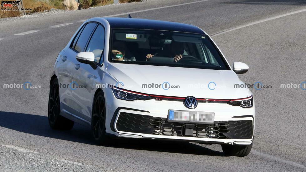 VW Golf GTI Facelift (2024) als Erlkönig
