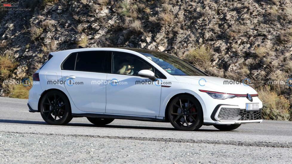 VW Golf GTI Facelift (2024) als Erlkönig