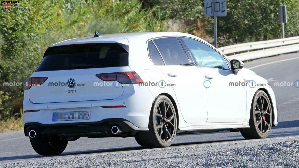 VW Golf GTI Facelift (2024) als Erlkönig