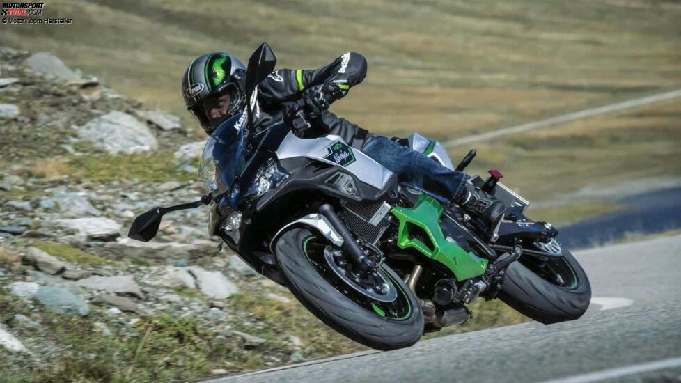 Kawasaki Ninja 7 Hybrid (2024)