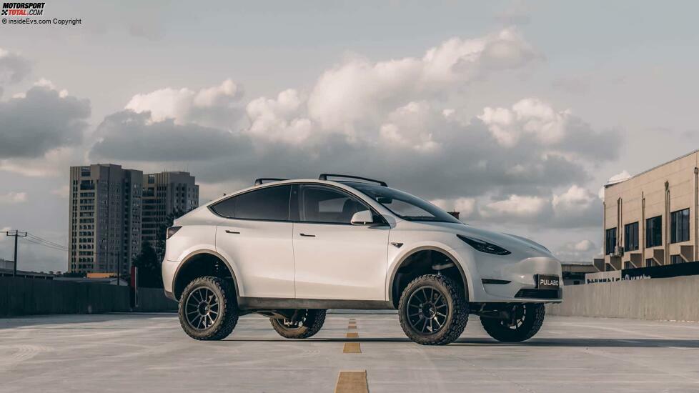 Tesla Model Y mit Pu.Labo Lift Kit