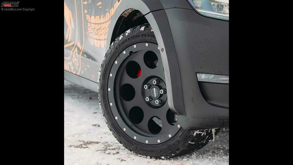 delta4x4 Tesla Model Y im Offroad-Trim