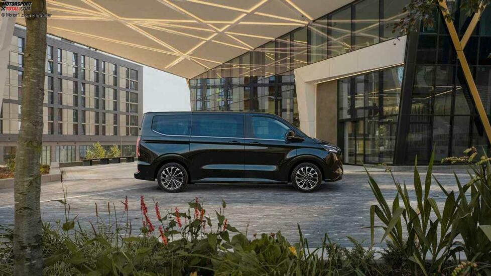 Ford E-Tourneo Custom 2023