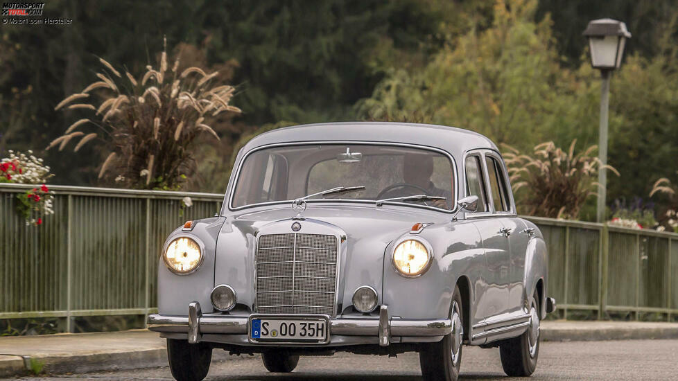 Satte 12.500 Mark rief Mercedes anno 1954 für einen 220 auf