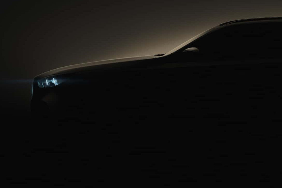 BMW zeigt ein ersten Bild des kommenden 5er Touring, zugleich wurden schon die Antriebe bestätigt: Sie decken sich mit den Motoren der 5er Limousine