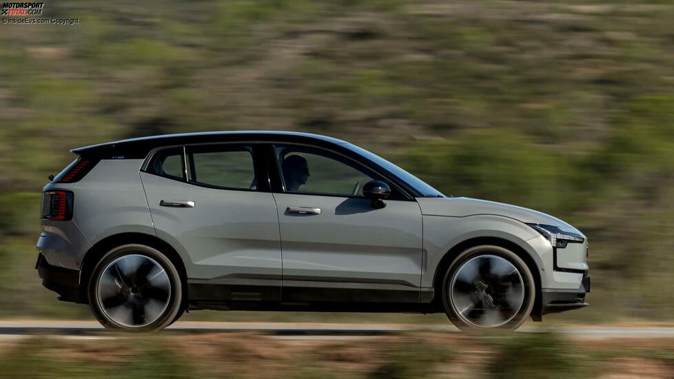 Volvo EX30 (2024)