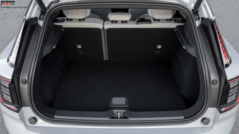 Volvo EX30 (2024)